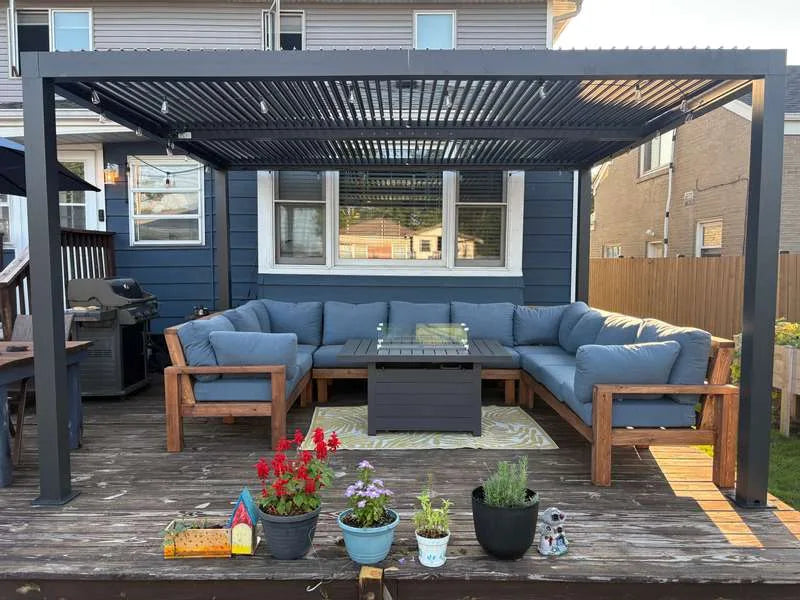 Pergola Ideas That Help You Use Your Backyard