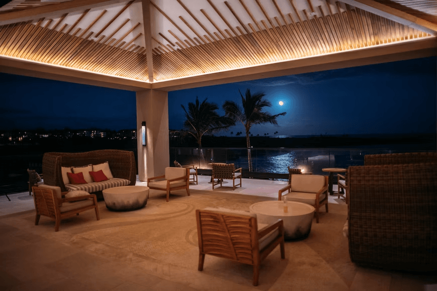 Should My Patio Furniture Match?