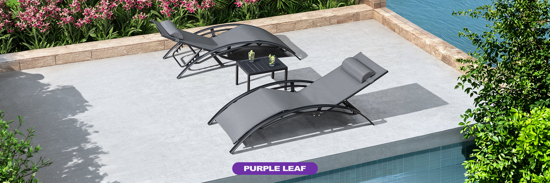 With Wheels Chaise Lounge
