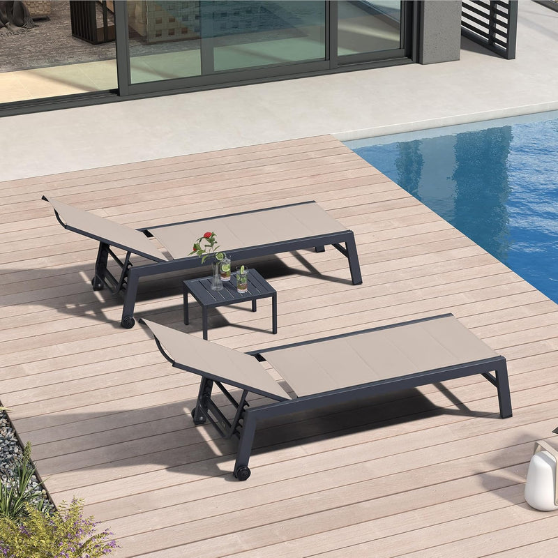 PURPLE LEAF Outdoor Aluminum Chaise Lounge Set of 3 with Wheels and Side Table for Outdoor Backyard Poolside