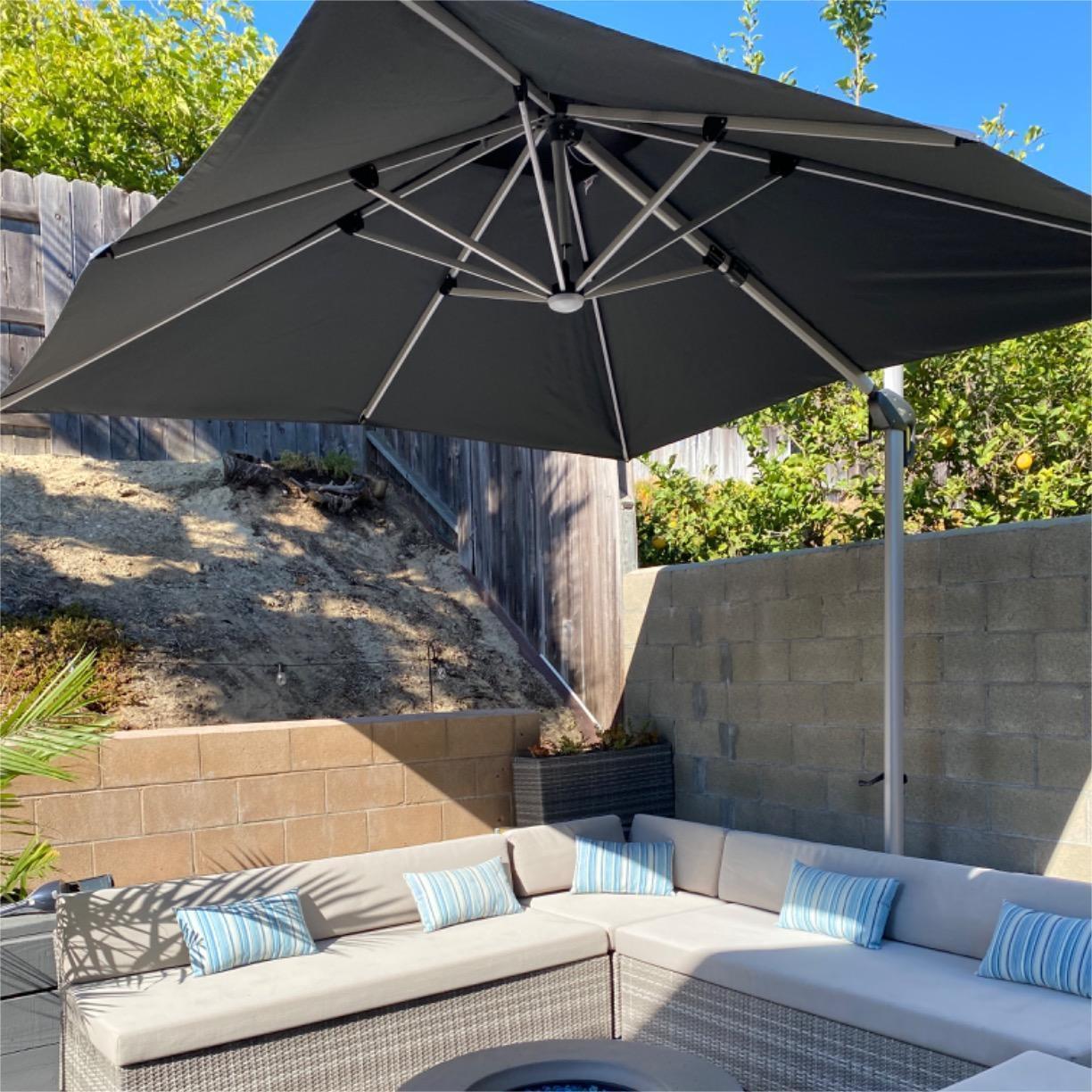 Umbrella シャンデリア LED対応 4灯 Cantilever Umbrella with LED Lights | 360° Swivel & Base