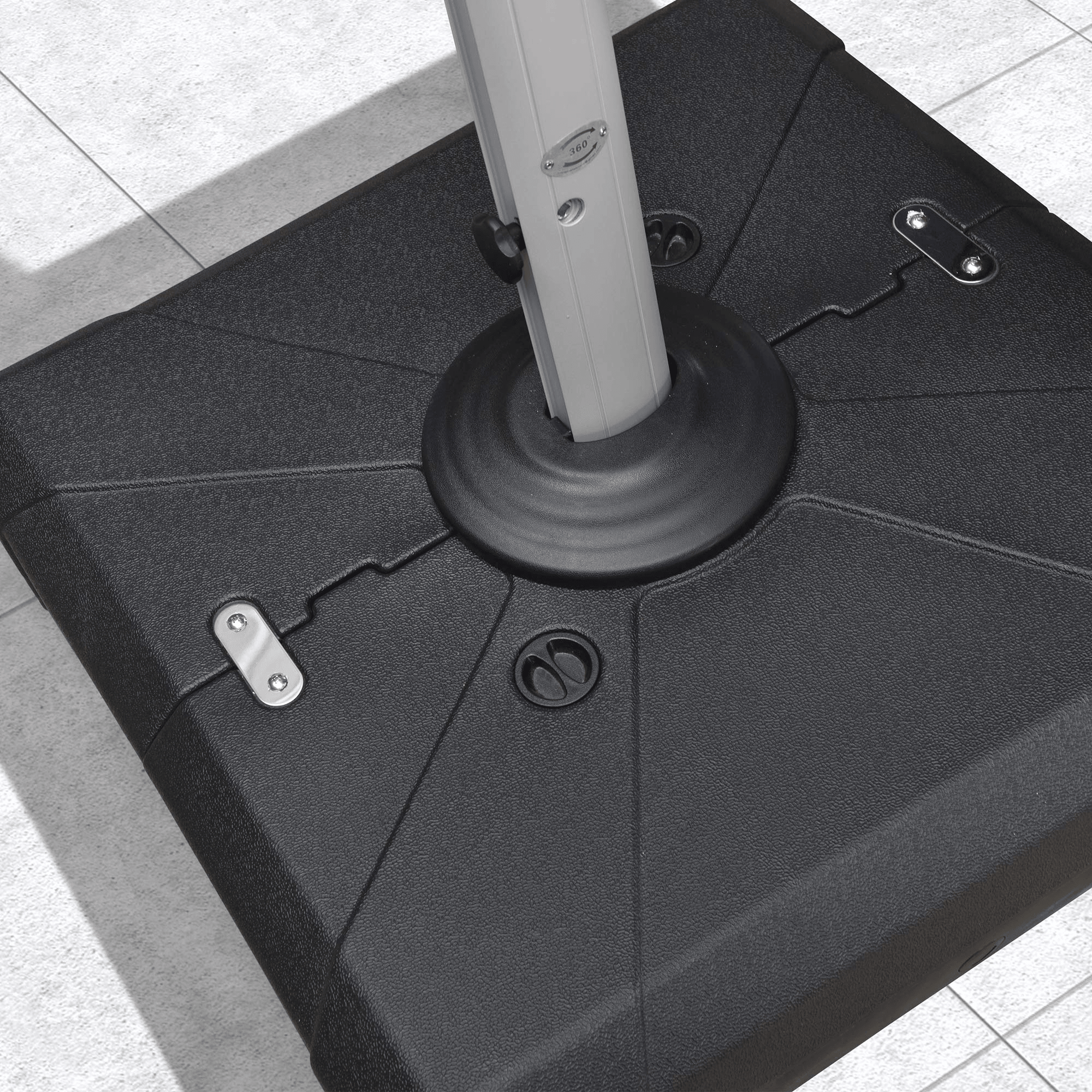 Heavy-Duty Umbrella Base | 36.6